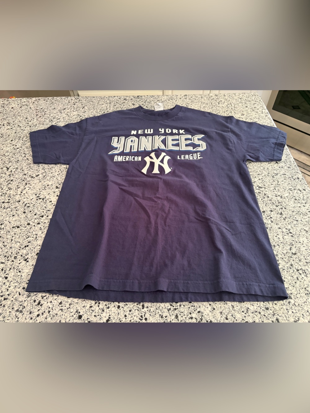 VF Imagewear New York Yankees Navy Retro Graphic Tee Men’s Size XL